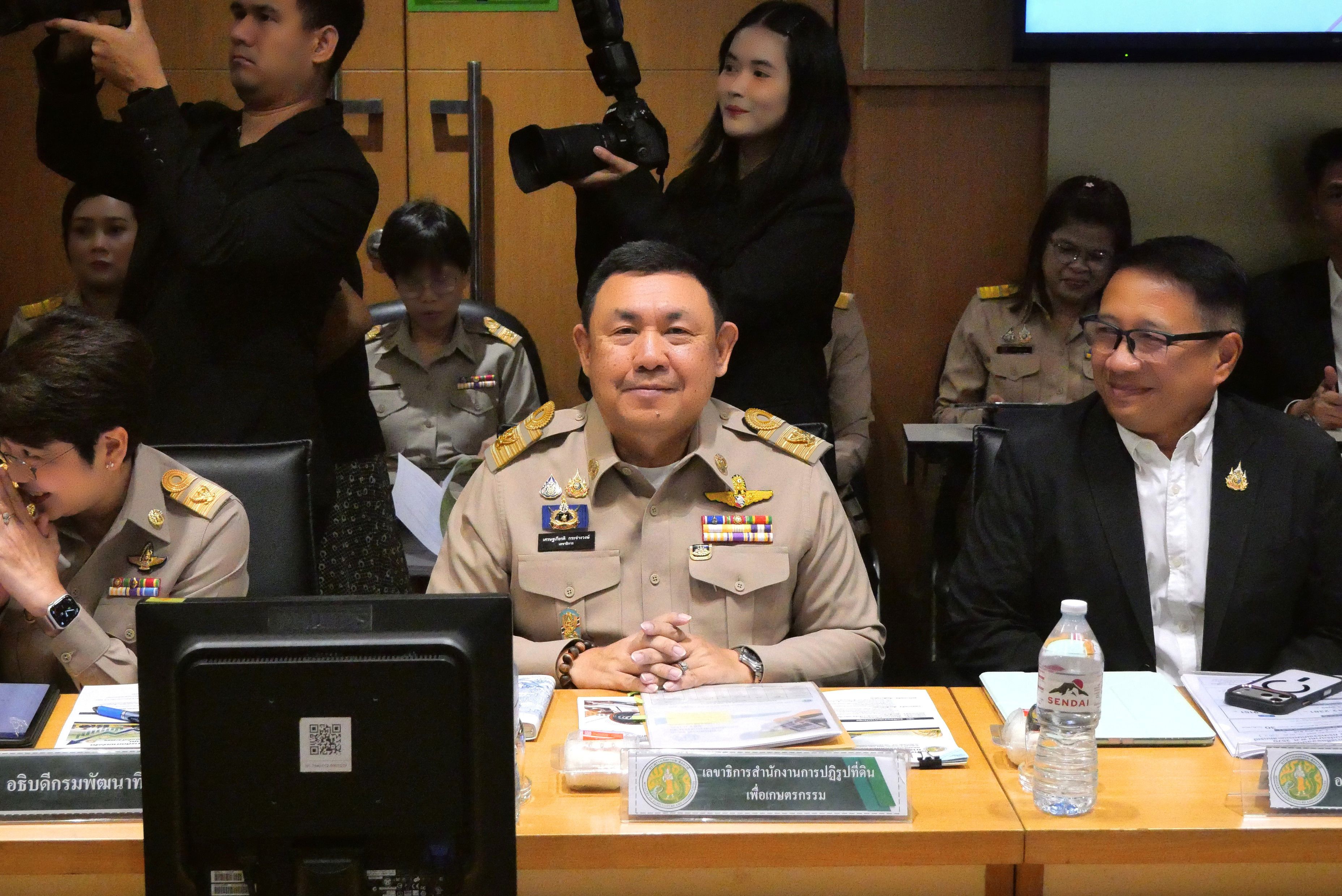 title - เลขาธิการ ส.ป.ก. ร่วมการประชุมเตรียมการชี้แจงงบประมาณรายจ่าย ประจำปีงบประมาณ พ.ศ. 2570 ขั้นกรรมาธิการ กระทรวงเกษตรและสหกรณ์ 